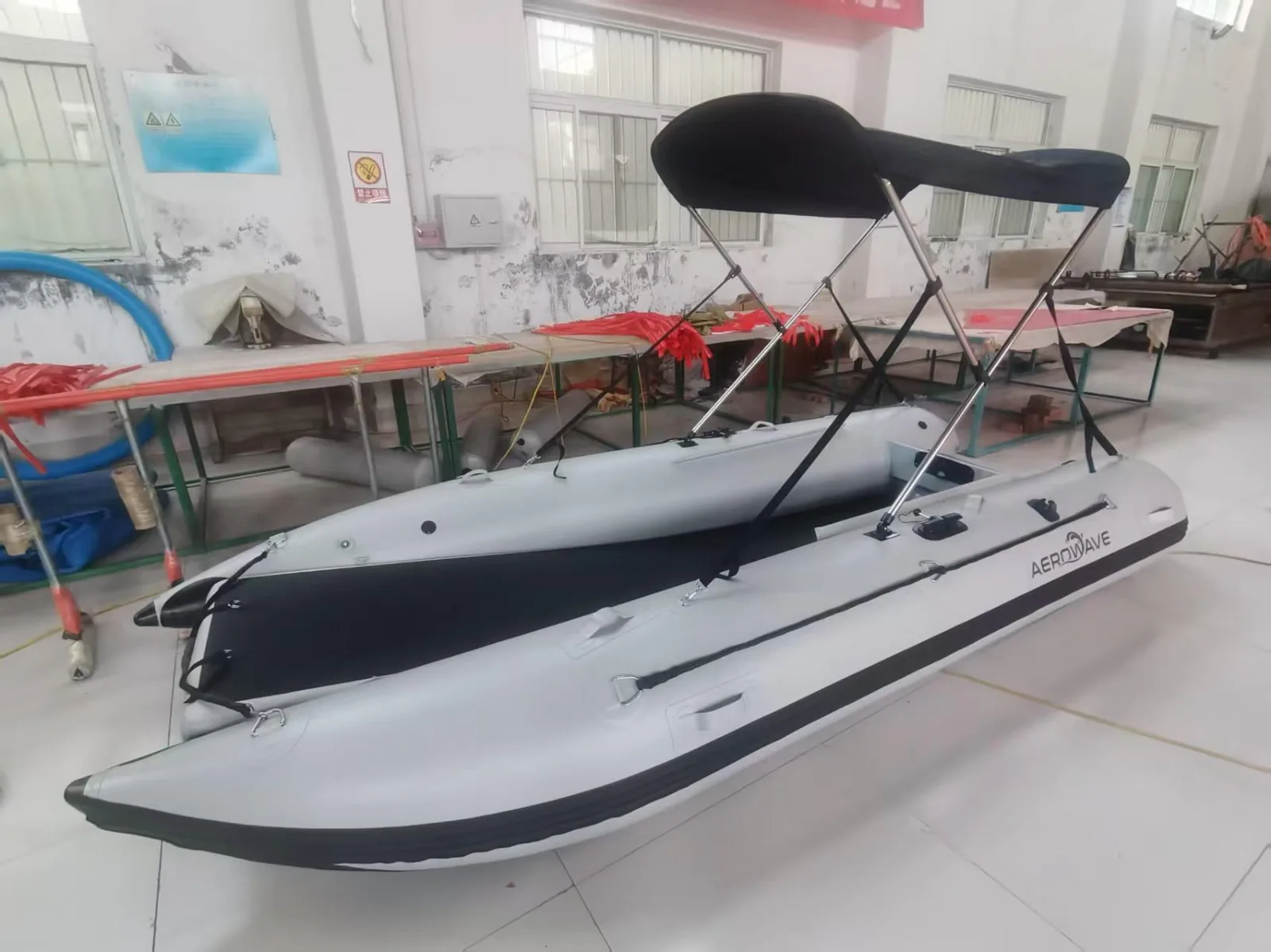 Real Aerowave WaveRunner 380 Series 3 with Bimini